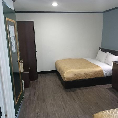 Holiday Business Hotel Taitung Экстерьер фото