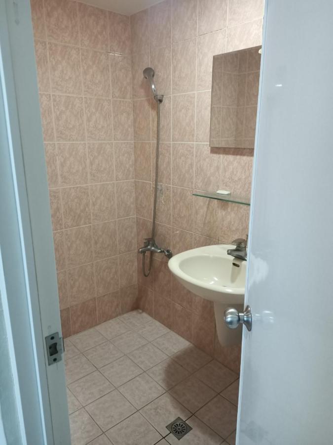 Holiday Business Hotel Taitung Экстерьер фото