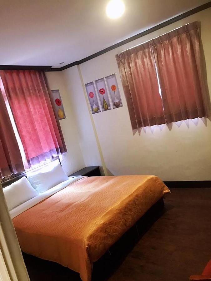 Holiday Business Hotel Taitung Экстерьер фото